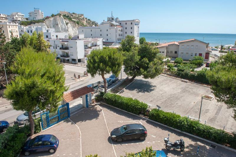 Hotel Cristalda Vieste Exterior photo