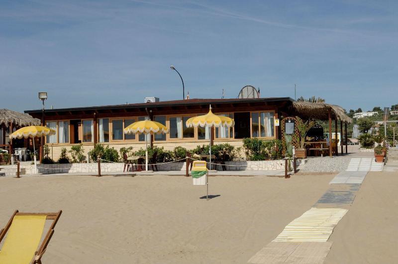 Hotel Cristalda Vieste Exterior photo